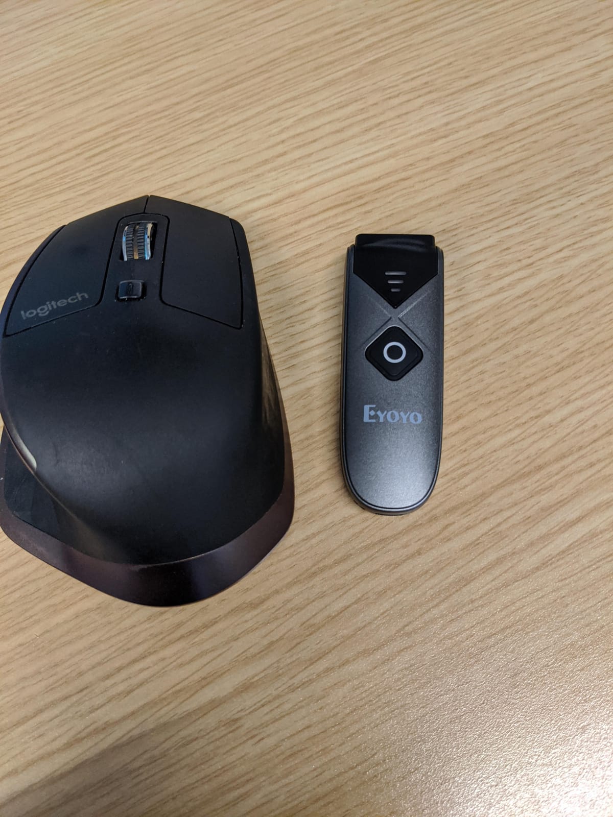 Eyoyo Portable Mini Bluetooth 2D&1D Barcode Scanner Wireless customer photo 1