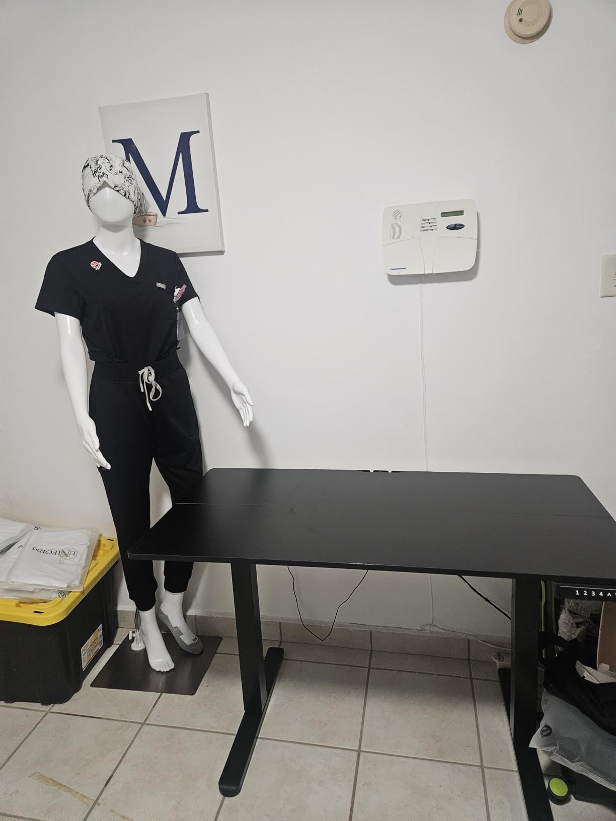 SereneLife Realistic Female Full Body Mannequin Torso – 68.9” Adjustable Dress Form with 360° Head Rotation, Detachable Limbs & Durable Metal Base for Fashion Boutiques & Clothing Displays customer photo 2