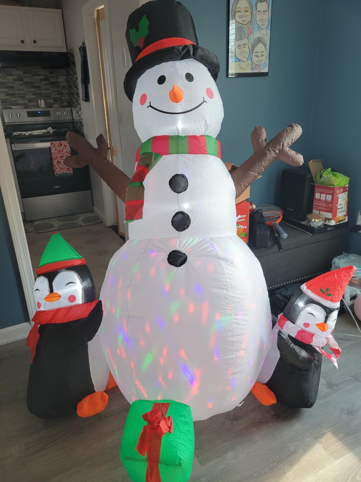 OurWarm 6ft Christmas Inflatables Christmas Decorations Outdoor, Inflatable Snowman Penguin Blow Up Yard Decorations with Rotating LED Lights for Indoor Outdoor Christmas Decorations Yard Garden Decor customer photo 1