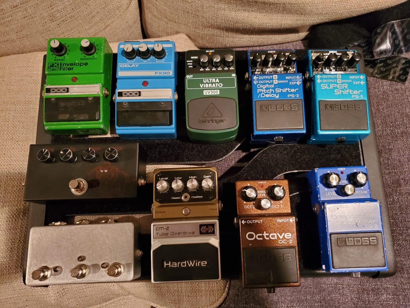 Donner DB-S300 Guitar Pedal Board, Extra Large, Power Supply, Backpack customer photo 2