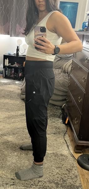 baleaf Women's Lightweight Hiking Pants with 5 Zippered Pockets customer photo 2