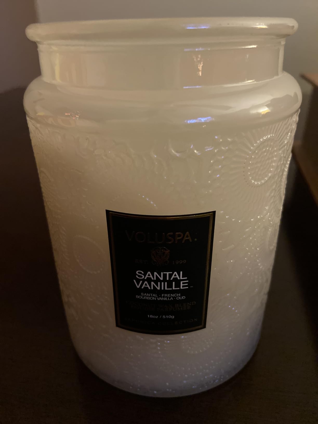 Voluspa Santal Vanille Large Scented Candle Jar 18 Oz, 100 Hr Burn | Coconut Wax Blend in Decorative Glass, Clean Even Burn, USA Handcrafted Gift for Hosts, Fragrance Lovers & Relaxed Rooms customer photo 1