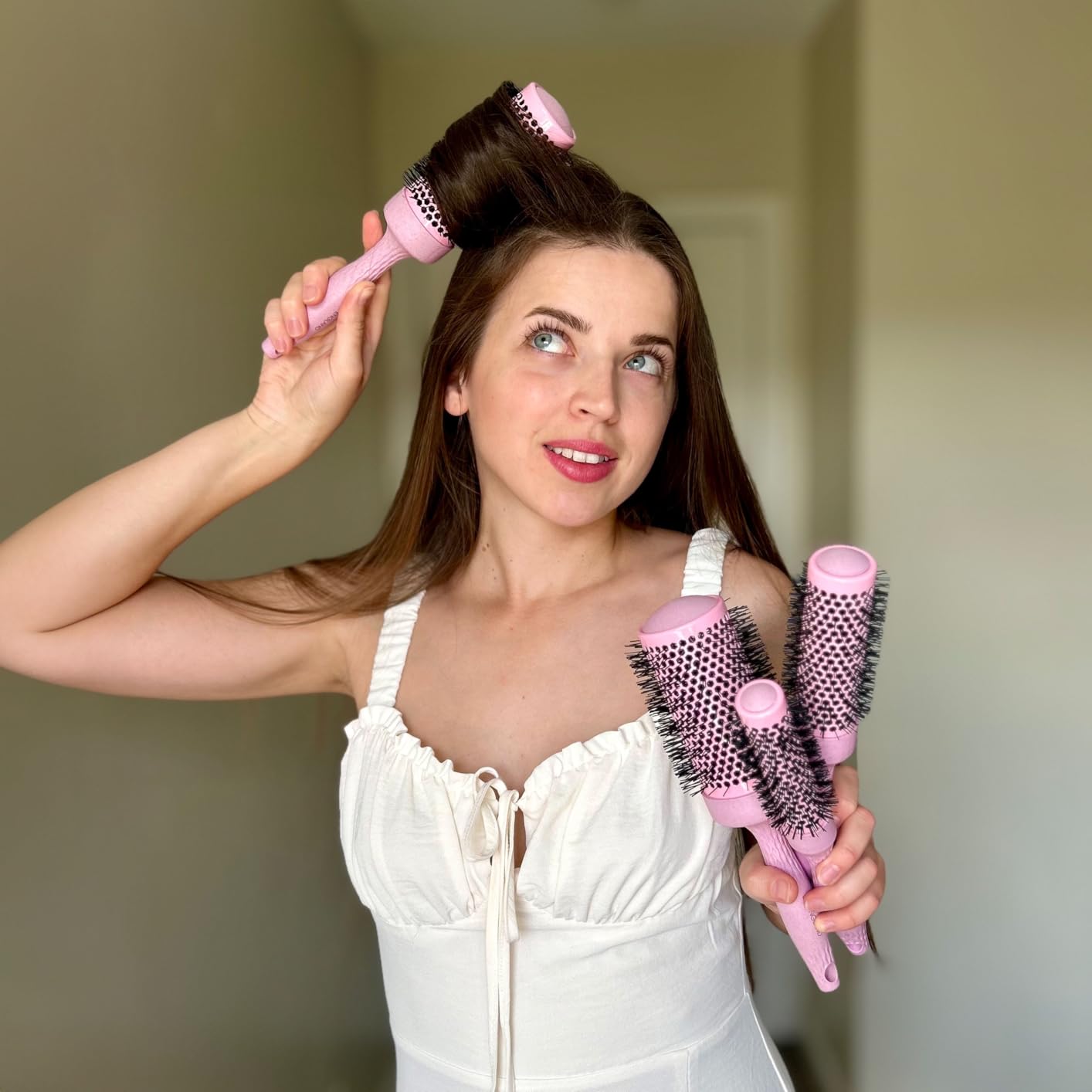 Lily England Round Brush Set for Blow Out 4 Brushes for Voluminous Blowouts customer photo 2