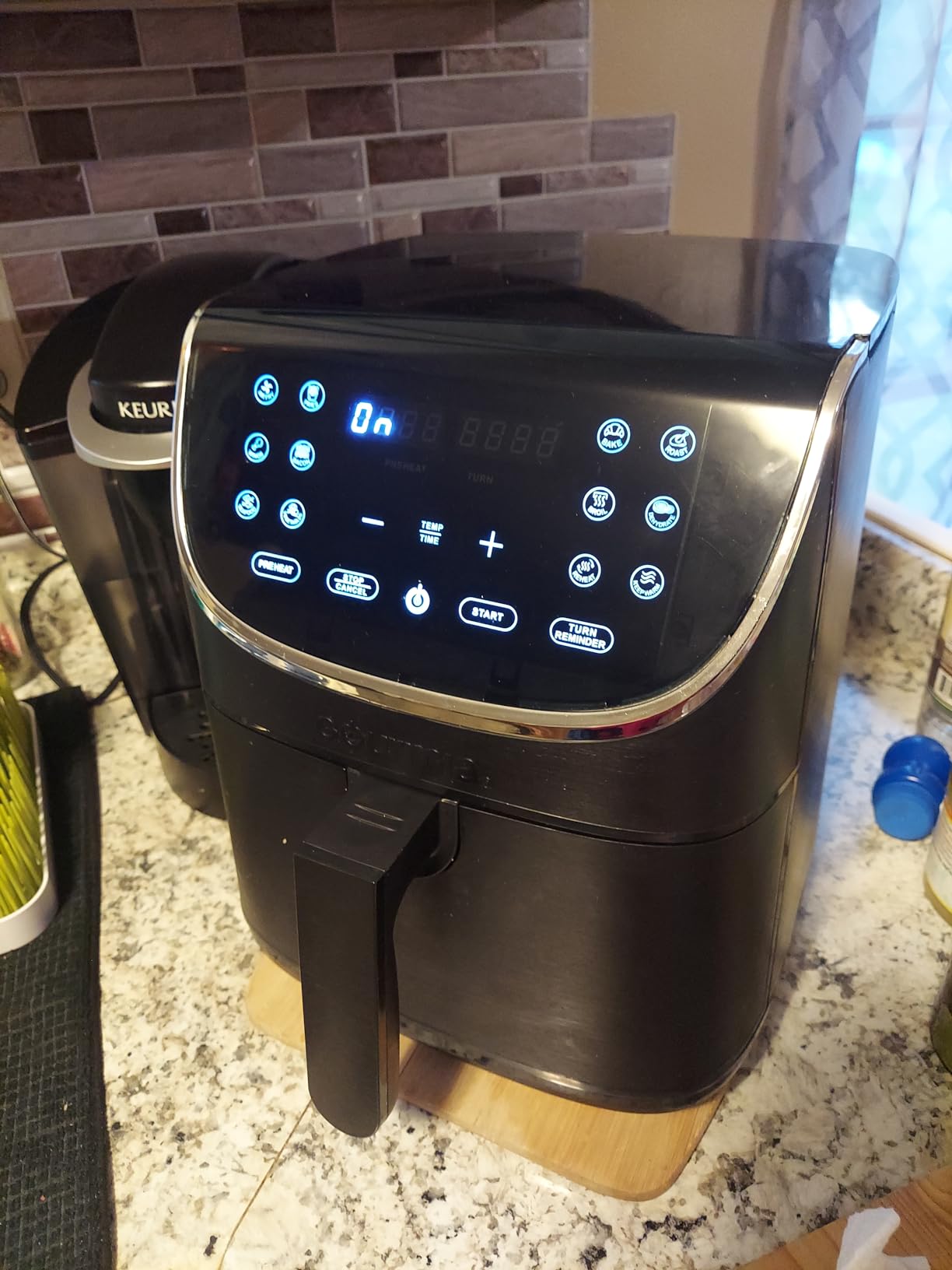 Gourmia Air Fryer - 7 Qt Basket Capacity, 12 Cooking Presets, Black customer photo 2