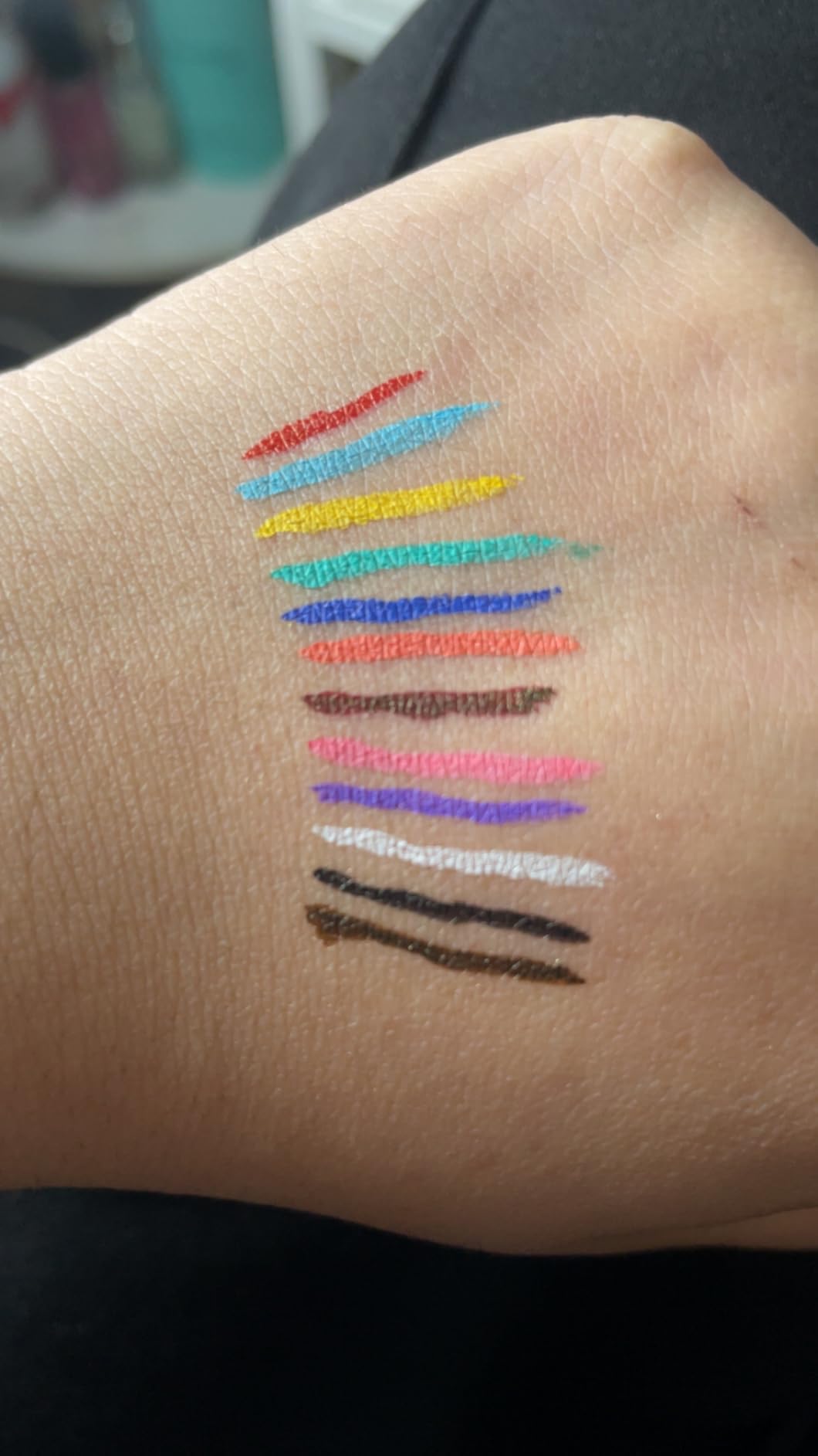 20 PCS Colored Eyeliners Pencil Set, 20 Colors Waterproof Long Lasting Retractable Matte Colorful Eyeliner Milti-Functional Eyeliner Eyeshadow Pen Gifts Mother's Day for Women customer photo 1