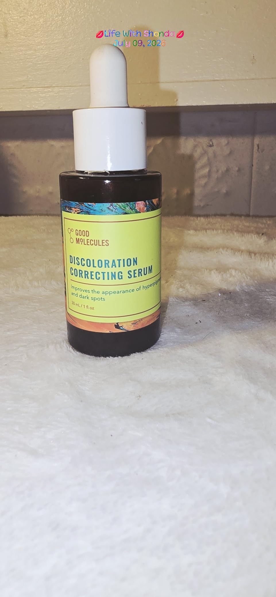 Good Molecules Discoloration Correcting Serum, Dark Spot Serum, 1 fl oz | Brightens and fades the look of dark spots, discoloration, and post-acne marks with tranexamic acid. customer photo 1