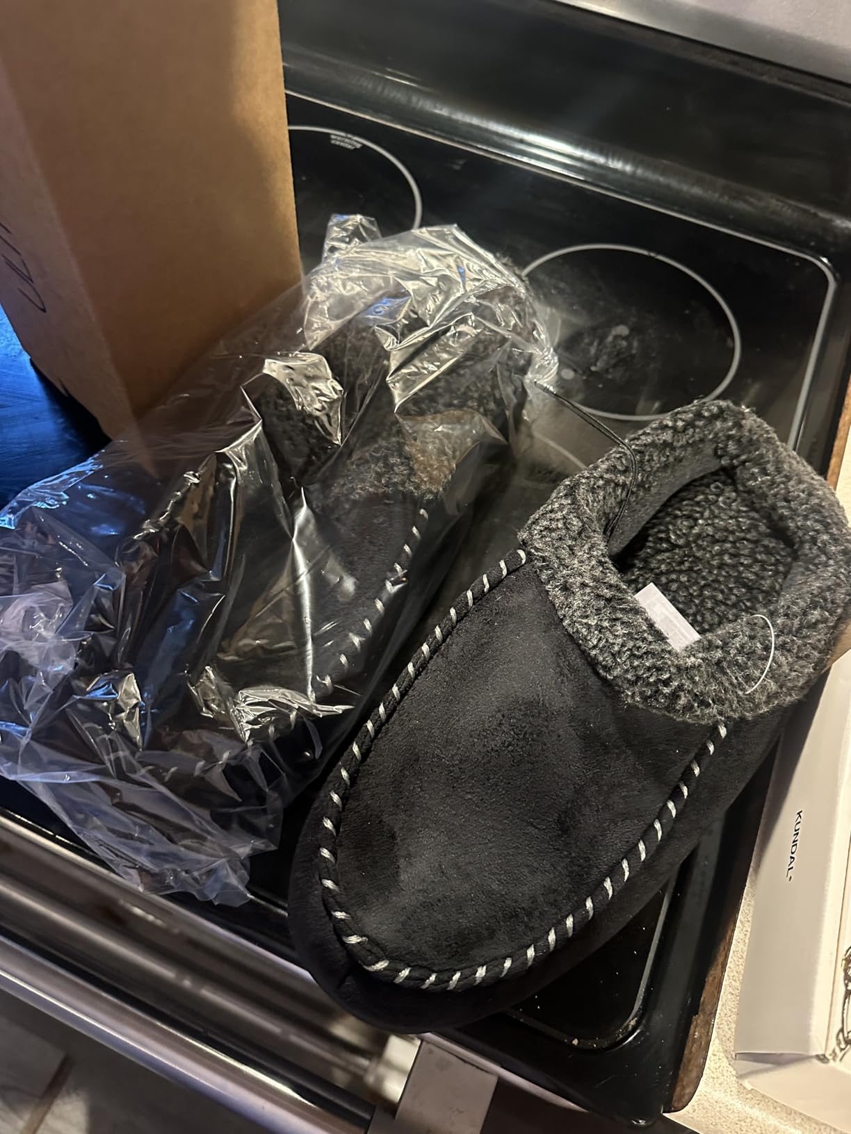 ULTRAIDEAS Men's Indoor Outdoor Slippers with Memory Foam customer photo 2