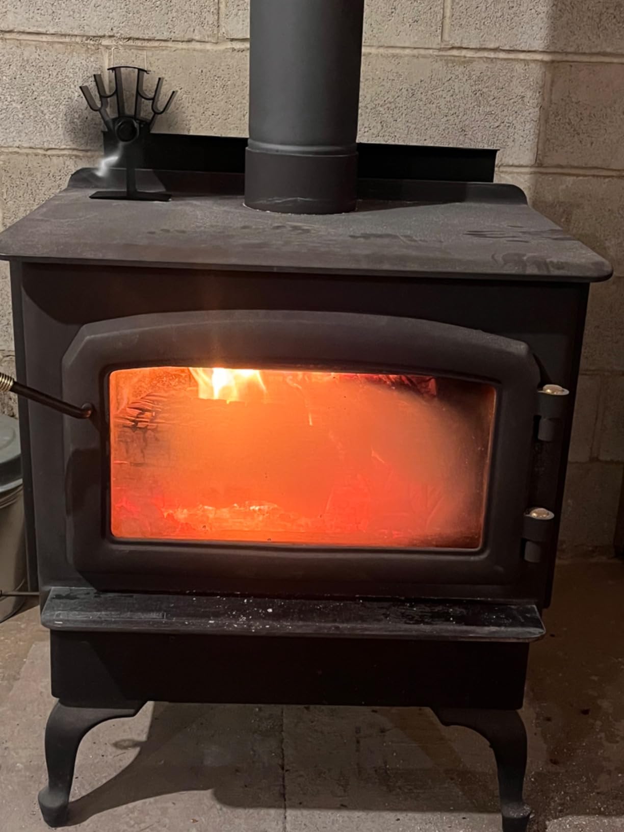 COMBIUBIU Wood Stove Fan 4 Blade Fireplace Fan for Wood Burning Stove,Heat Powered Stove Fan Komin Log Wood Stove Accessories,Silent Operation Circulating Warm Air(Non Electric)… customer photo 2