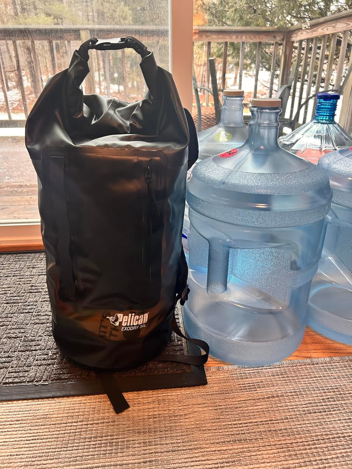 Pelican ExoDry 10L Small Drybag - Waterproof - Shoulder Strap - Thick & Lightweight - Roll Top Dry Compression - Keeps Gear Dry for Kayaking, Beach, Rafting and Fishing - Black customer photo 1