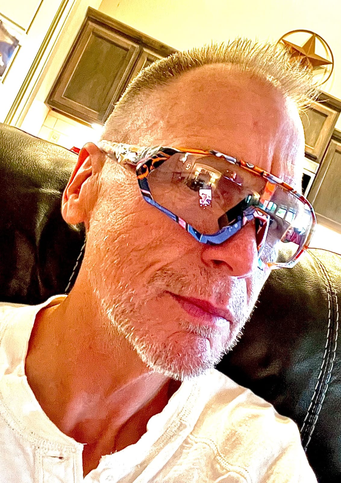 KAPVOE Photochromic Cycling Glasses Clear Mountain Bike Sunglasses K9408 customer photo 2