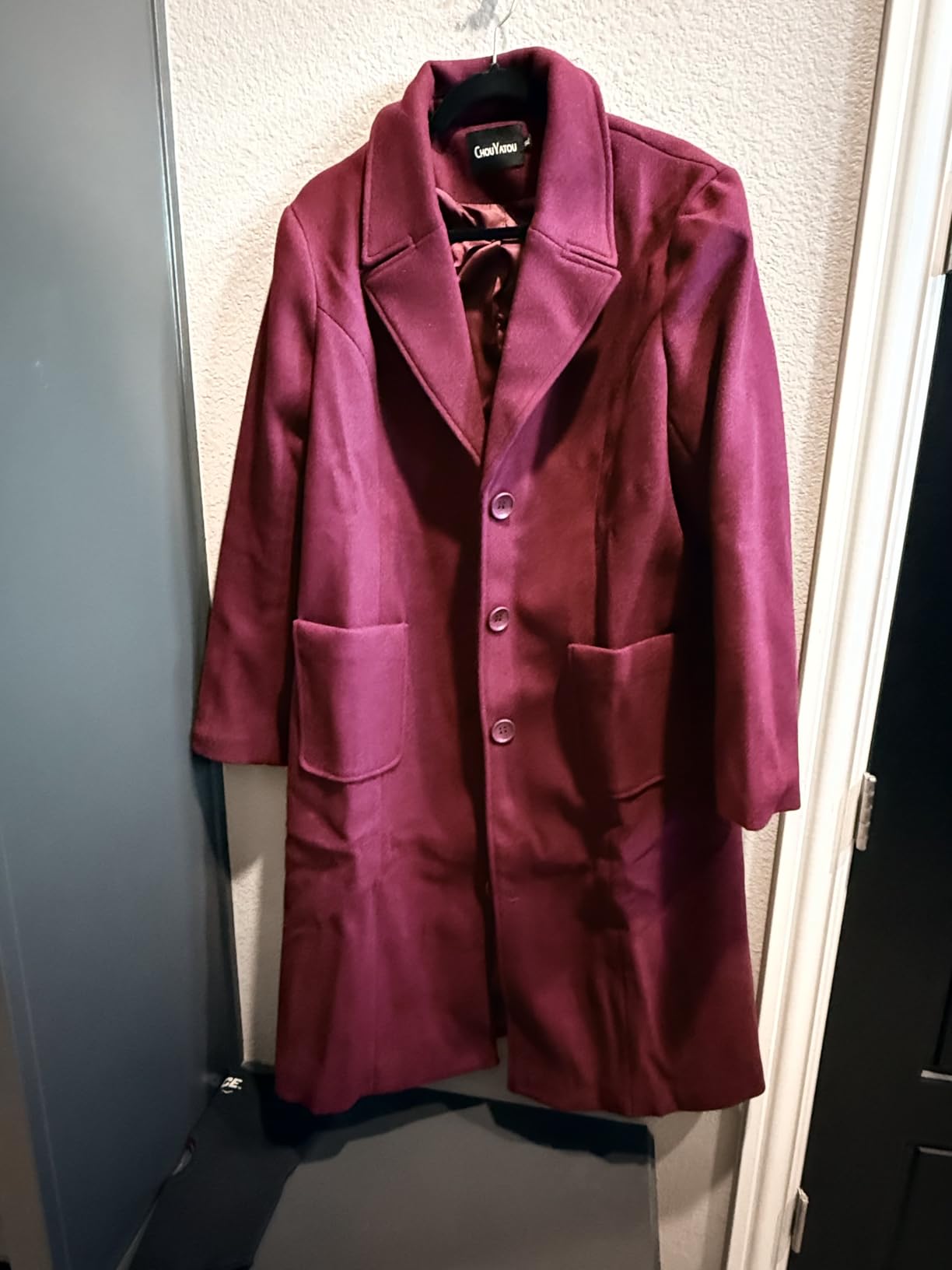 chouyatou Women's Big Notch Lapel Single Breasted Mid-Long Wool Blend Coat customer photo 2