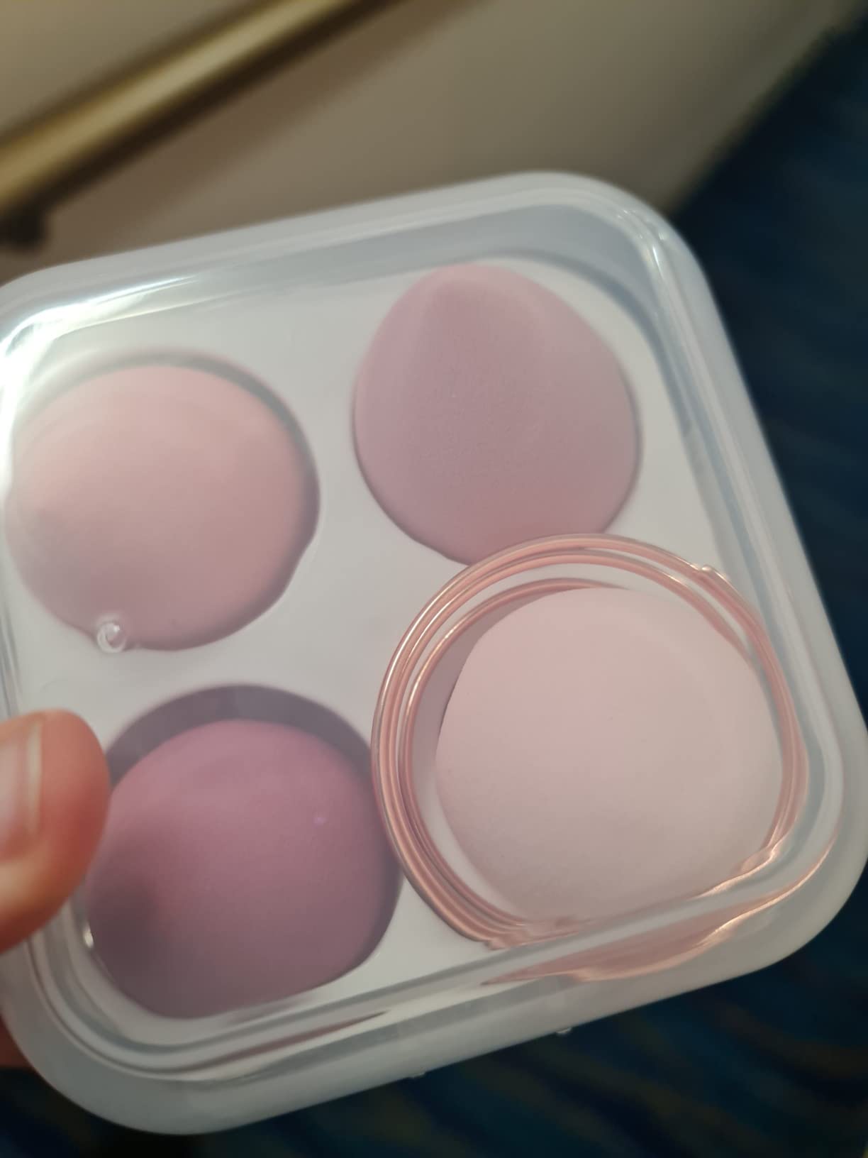 Makeup Sponges Set - Beauty sponges Blending Blenders with 1 Holder and Egg Case, Flawless for Cream, Powder and Liquid (Pink, 4Pcs+1Holder+ case) customer photo 1