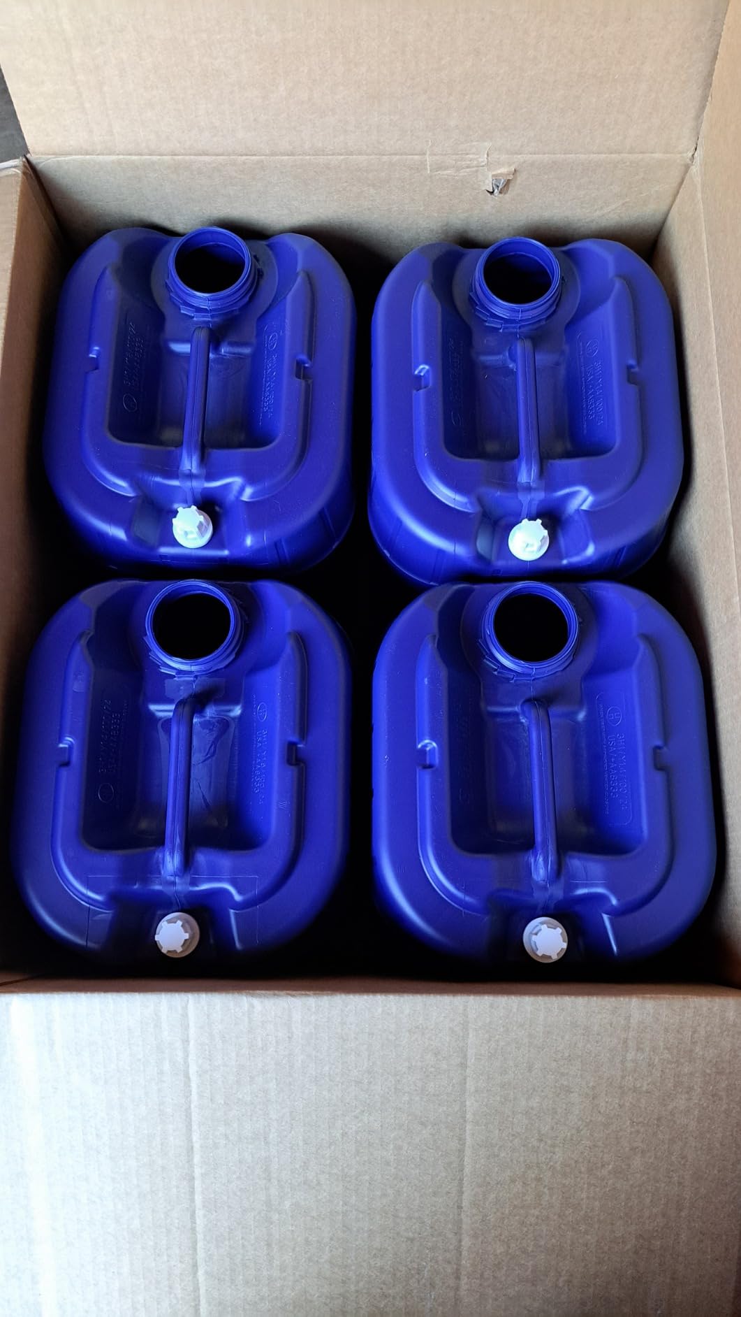 5-Gallon Stackable Water Storage Containers, Emergency Water Storage for Camping and Disaster Preparedness, 30 Gallons customer photo 1