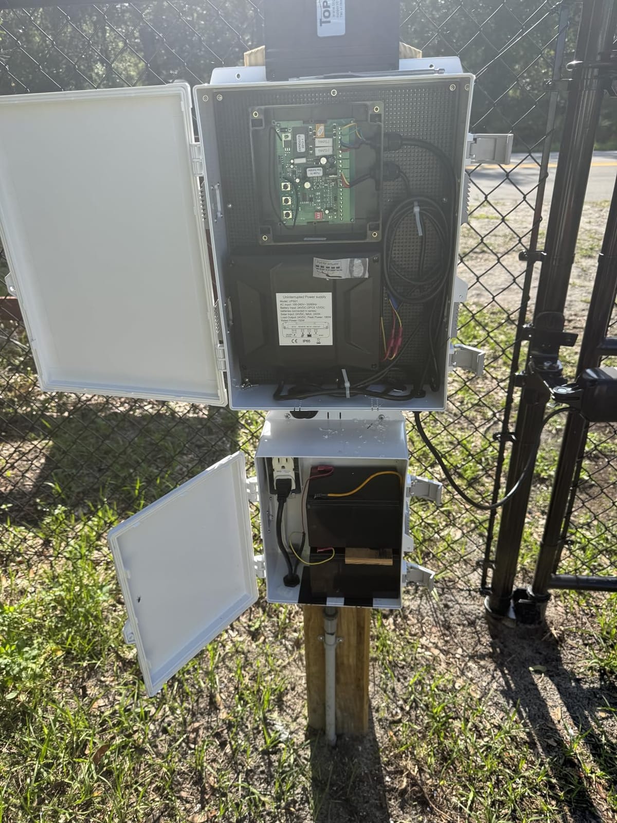 TOPENS A8131 Single Swing Gate Opener Heavy Duty customer photo 2