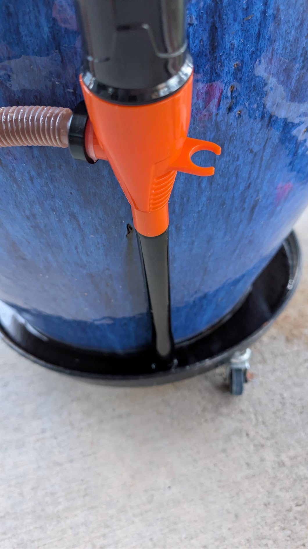 HORUSDY Battery Portable Battery Operated Gas & Water Pump, Powered Fuel Transfer Pump, 2.2GPM Gasoline & Liquid Siphon Pump, Automatic Gas Pump for Gas Can & Tank, Handheld Liquid Transfer Pump customer photo 1