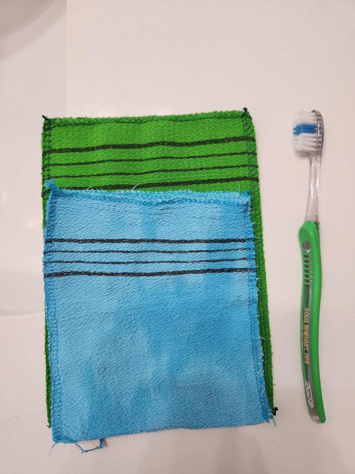 Tatuo 12 Pack Korean Exfoliating Mitts, Italy Towel(8 x 5.5 in,4 Colors) customer photo 1