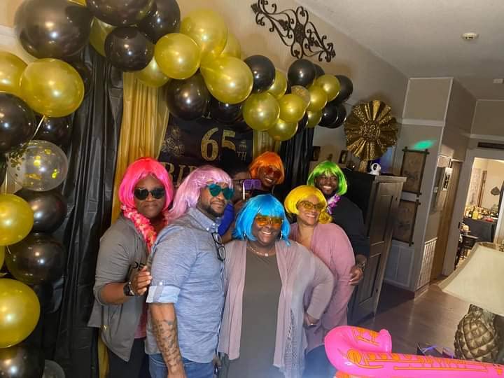LOHO MAGICA 6 Pack Colored Wigs, Funky Colorful Wigs, Short Bob Hair Wig, Neon Party Wigs with Rimless Heart Sunglasses customer photo 1