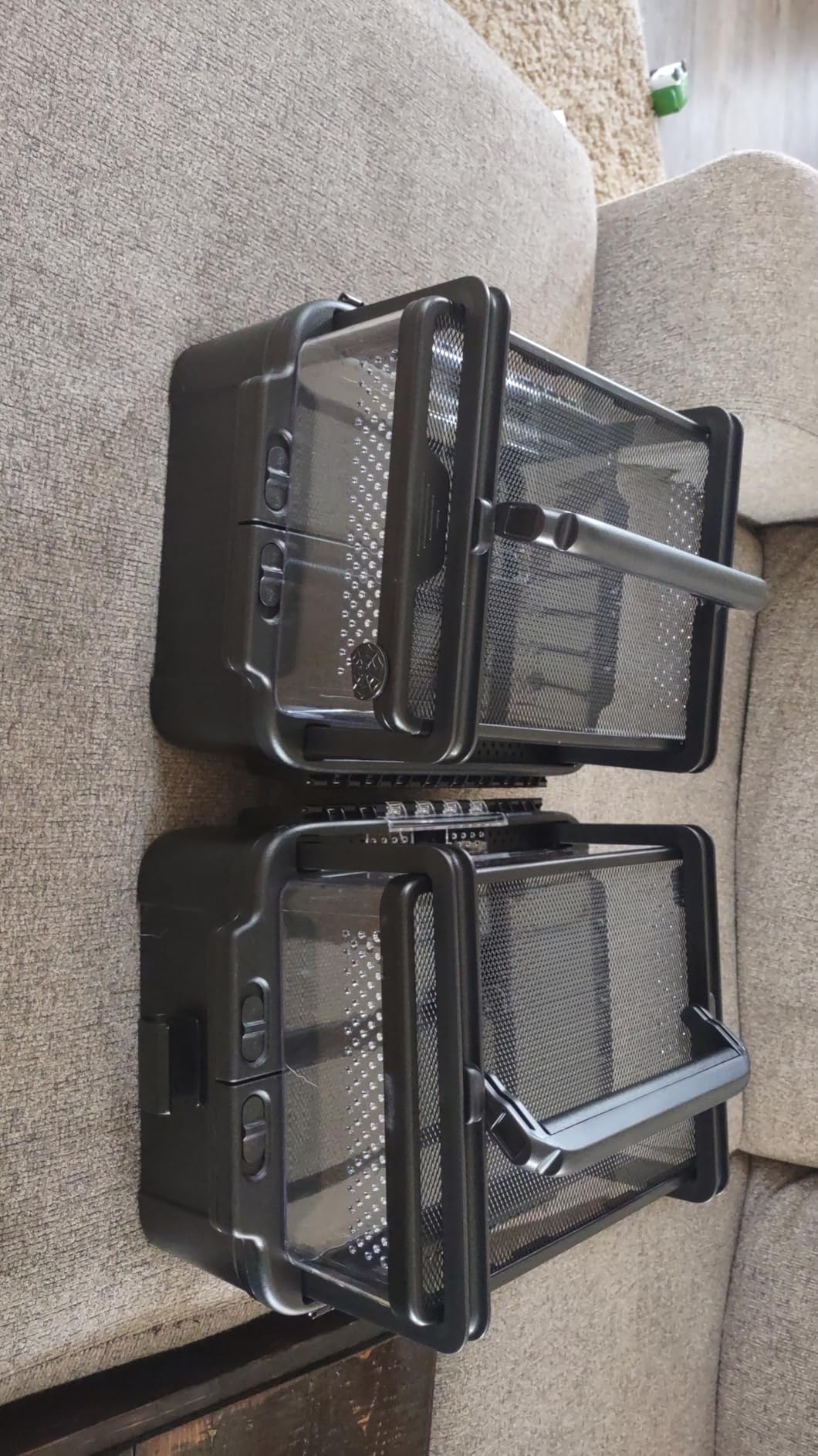 HELIME Reptile Tank 7 Piece Starter Kit with Escape Proof Locking Lid Small customer photo 1