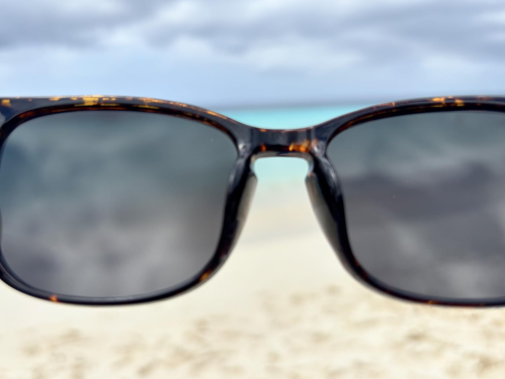 DUSHINE Polarized Sunglasses for Women Classic Retro Style UV400 Protection customer photo 1