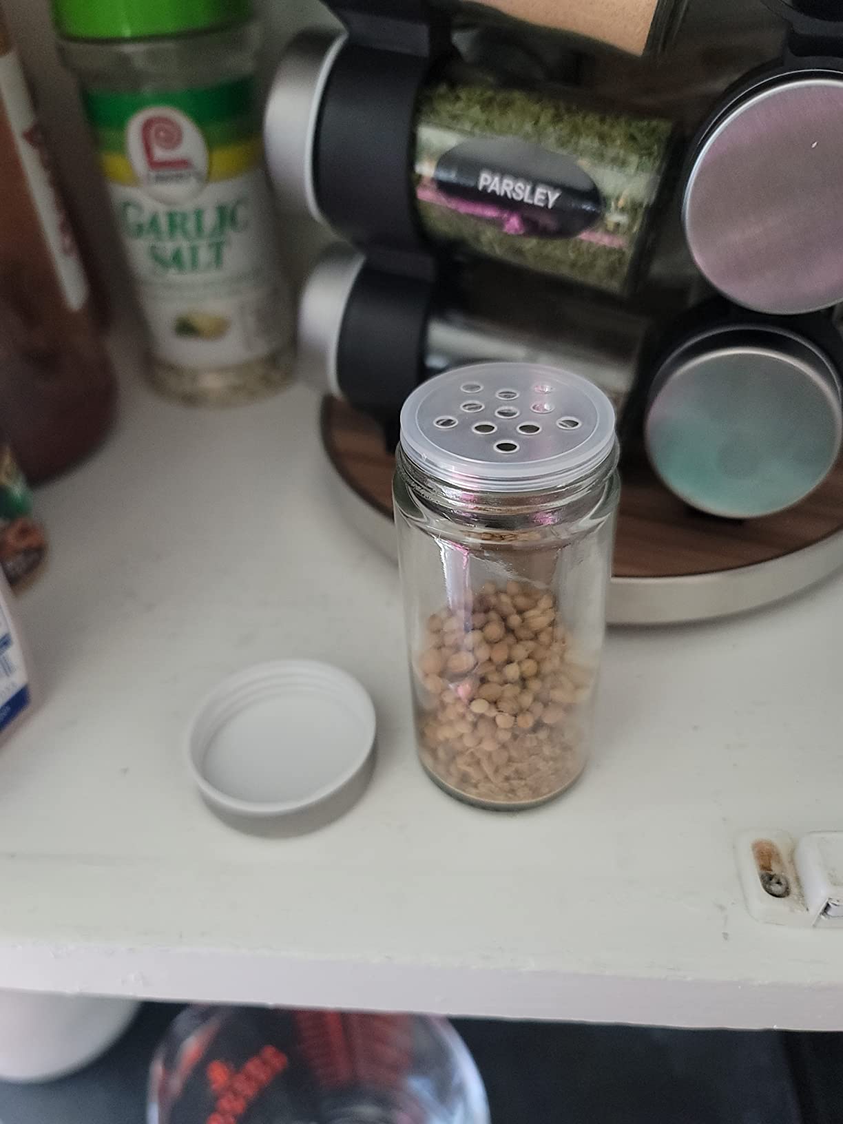WAYDA Revolving Spice Rack, 20 Jars Rotating Countertop Seasoning Organizer customer photo 1
