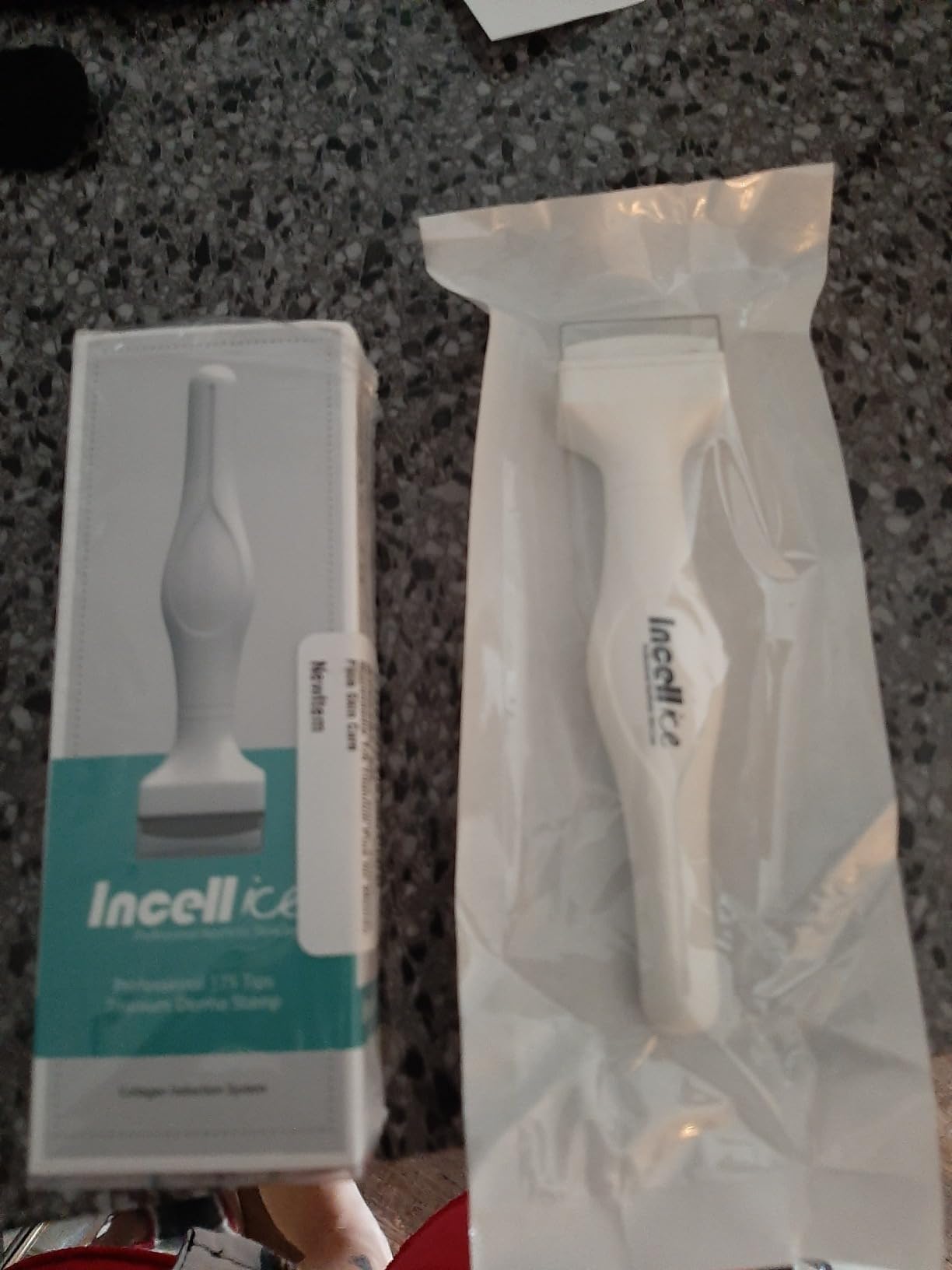 Derma Stamp, INCELLICE 175 Titanium Microneedle Stamp for Face, Derma Roller Stamper Skincare Tool for Men and Women Home Use - Matte White customer photo 2
