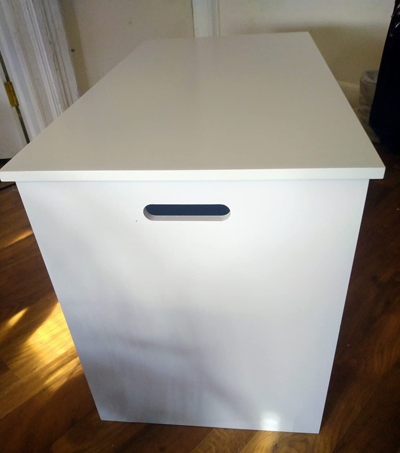 30 inches Kids Wooden Toy Chest Storage Space with 2 Safety Hinge Modern Decorative Toys Bench Box for Playroom Bedroom Living Room (White) customer photo 2