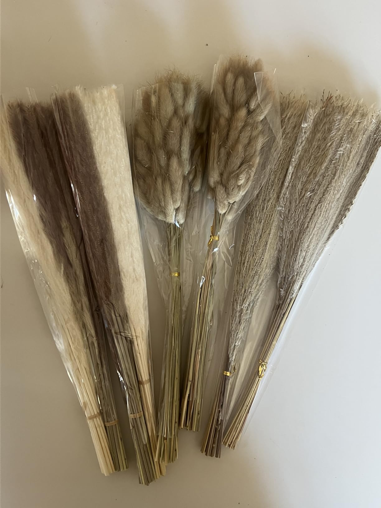 Dried Pampas Grass Decor, 100 Stems Pampas Grass Contains Bunny Tails Dried Flowers, Reed Grass Bouquet for Wedding Boho Flowers Home Table Decor, Rustic Farmhouse Party (17