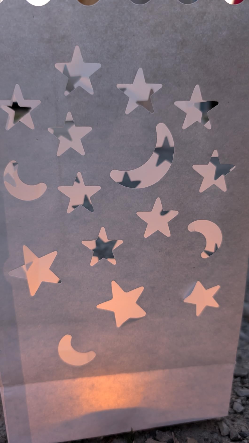 Stmarry White Paper Luminary Bags - 50-Pack Candle Lantern Bags, Fire-Retardant, Star Luminaries for Christmas, Weddings, Birthday Party Valentine's Day Decoration, 5.9 x 10 x 3.5 Inches customer photo 1
