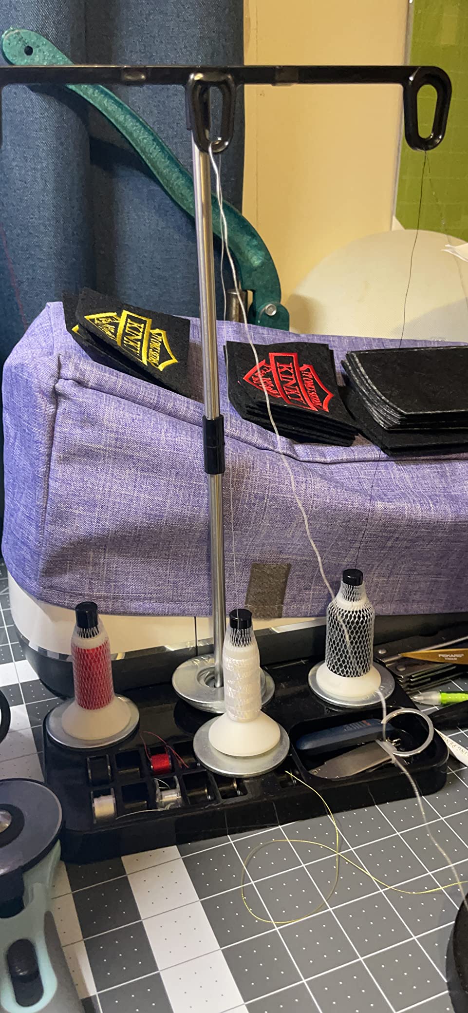 New brothread Light Weight Thread Stand -Black customer photo 2