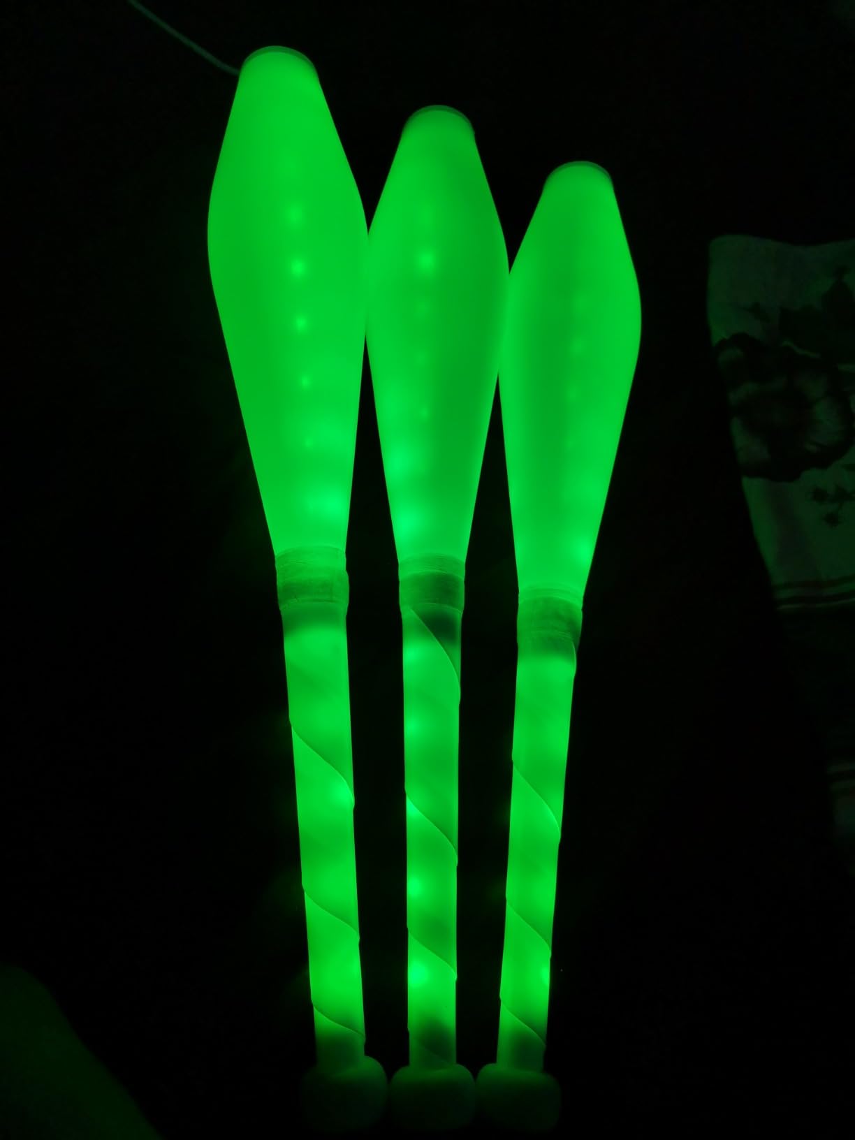 Zeekio - Multi-Color LED Light Up Juggling Clubs - with Charger & Wireless Remote - for Beginners, All Levels - Bright & Vibrant Colors Durable - 20.5