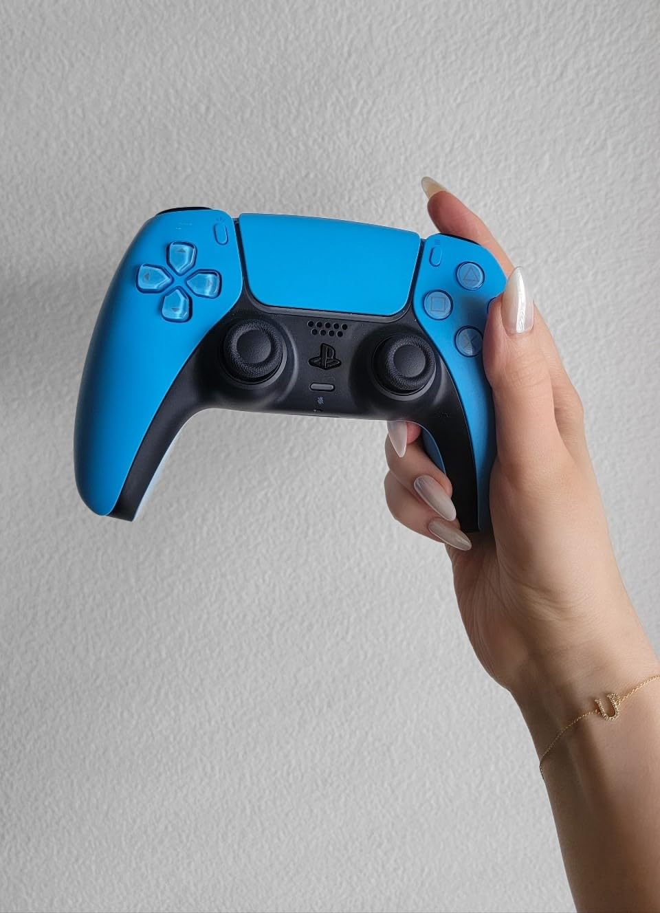 PlayStation DualSense Wireless Controller - Starlight Blue customer photo 2