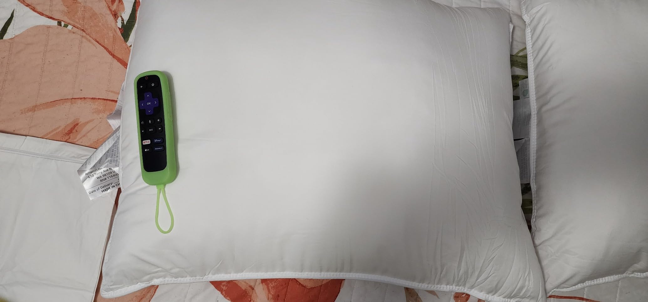 Amazon Basics Down Alternative Bed Pillows and Pillow Protector Case Set, Medium Density, Standard Size 26