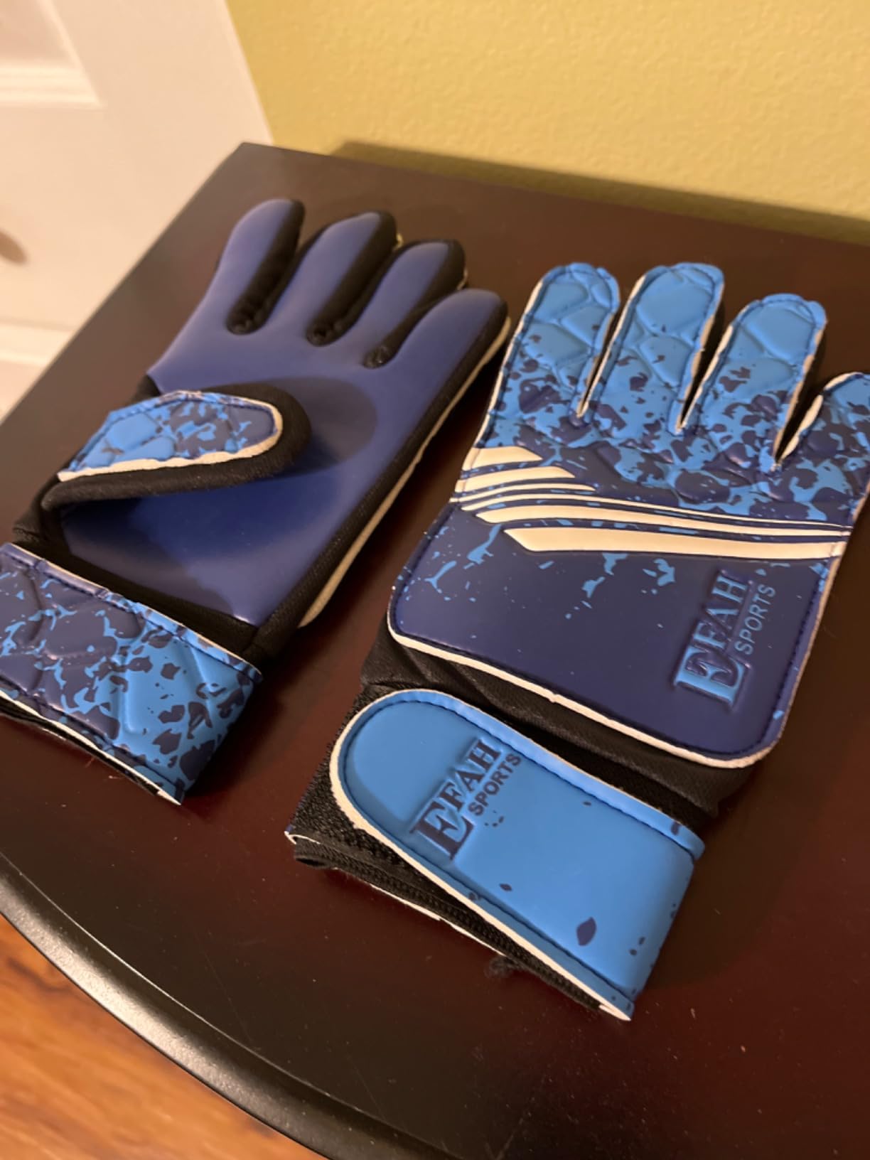Soccer Goalie Goalkeeper Gloves for Kids Boys Children Youth customer photo 1