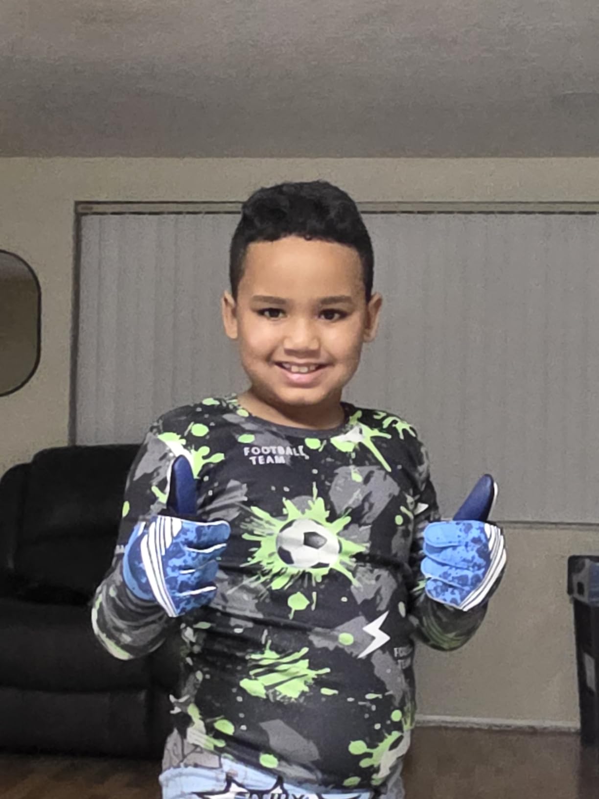 Soccer Goalie Goalkeeper Gloves for Kids Boys Children Youth customer photo 2