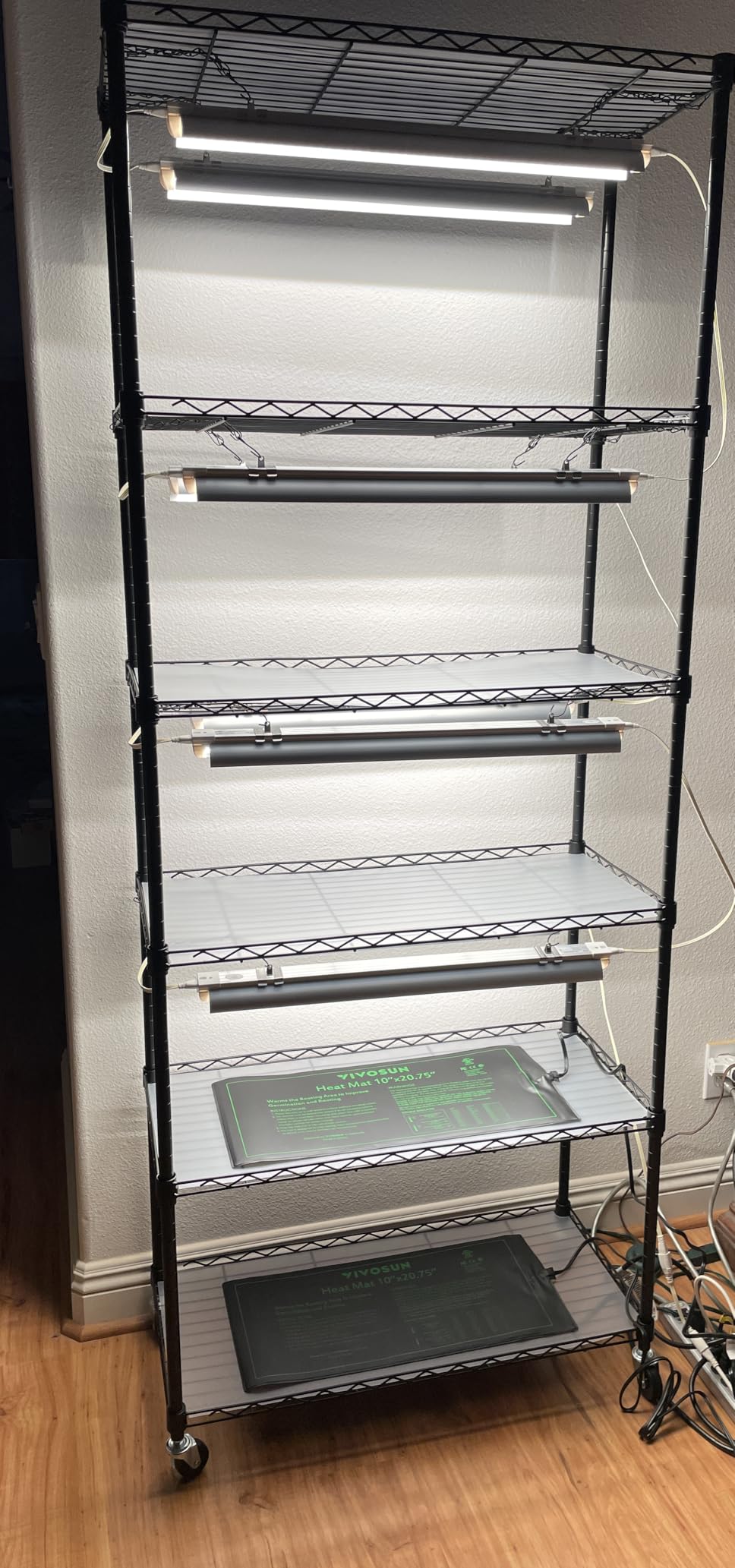 Bstrip DIY Plant Shelf with Grow Light, Adjustable, 29.5x13.8x70.9in customer photo 1