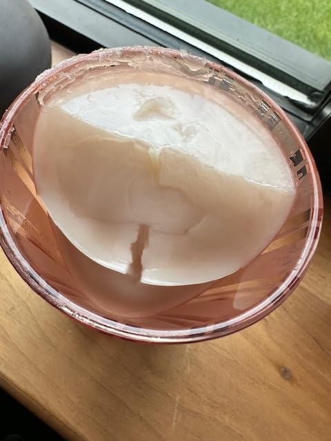 NEST New York Scented Classic Candle, Himalayan Salt & Rosewater - 8.1 oz - Up to 60-Hour Burn Time - Reusable Glass Vessel customer photo 1