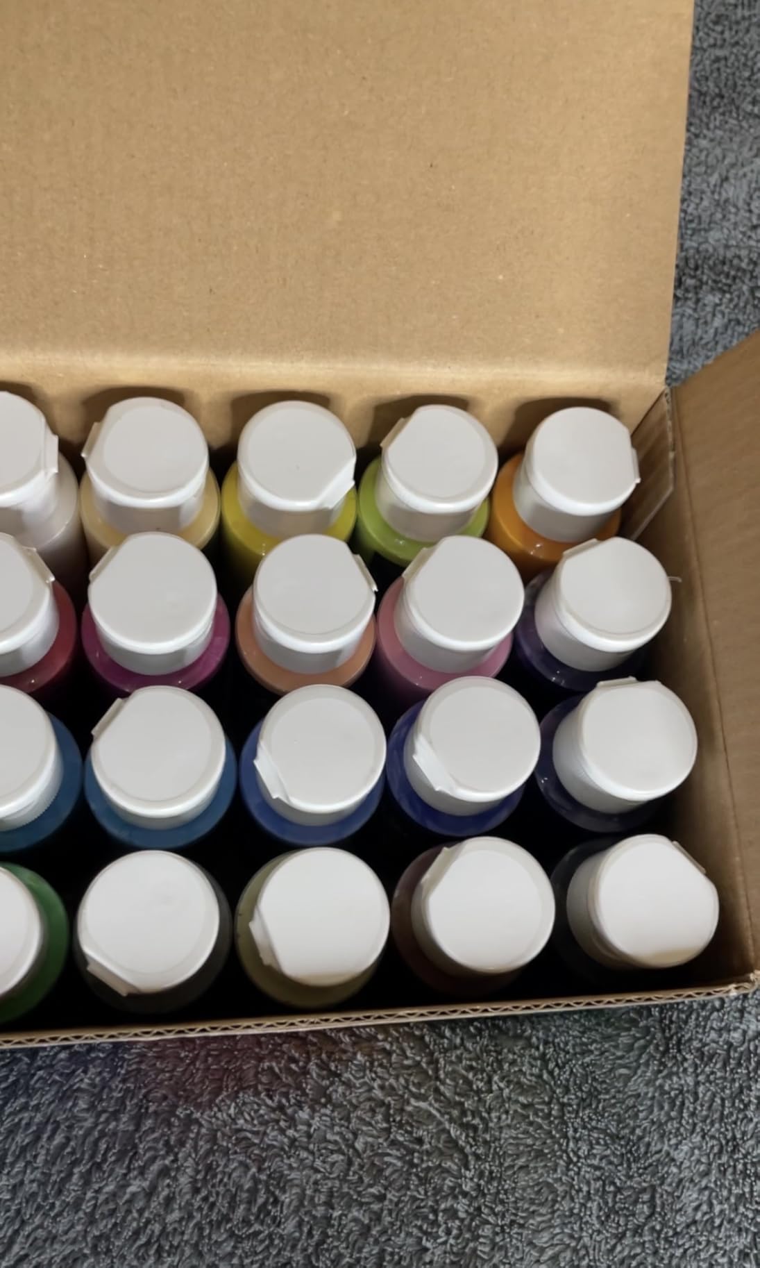 Artkey Acrylic Paint Set, 24 Colors 2 oz/59 ml Acrylic Paint Kit for Professional Artists & Beginners – Craft & Art Supplies for Canvas, Wood, Fabric, Rock, Leather, Ceramic, Glass, Easter Egg customer photo 1