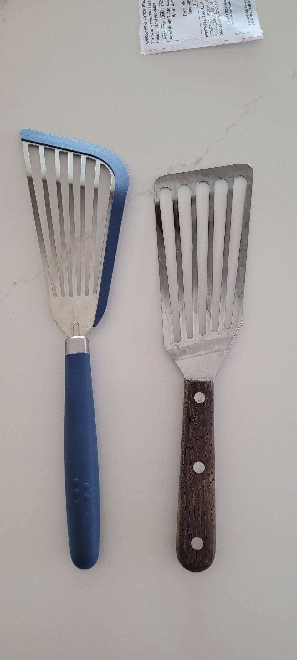 Misen Fish Silicone Spatula - Slotted Turner for Cooking - Perfect for Frying - Heat Resistant - Dishwasher Safe -1mm Thick Flexible Flipper - Soft Silicone Grip Handle for Easy Use customer photo 2