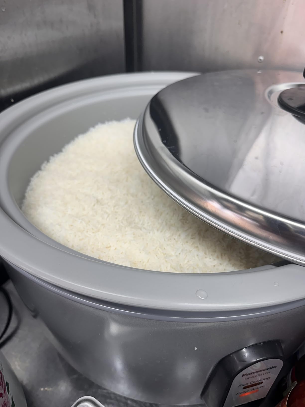Panasonic Commercial Electric Rice Cooker, 120V Extra-Large Capacity 60-Cup (Cooked), 30-Cup (Uncooked) with One-Touch Operation - SR-GA541FH - Silver customer photo 2