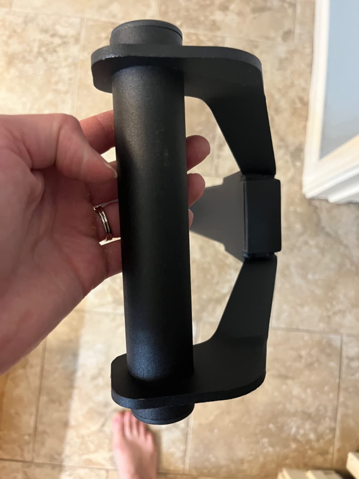 Synergee Farmer Walk Handles. Set of 2 Farmer Walk Carry Handles. Portable Exercise Equipment. 600lb Max Weight Capacity. customer photo 1