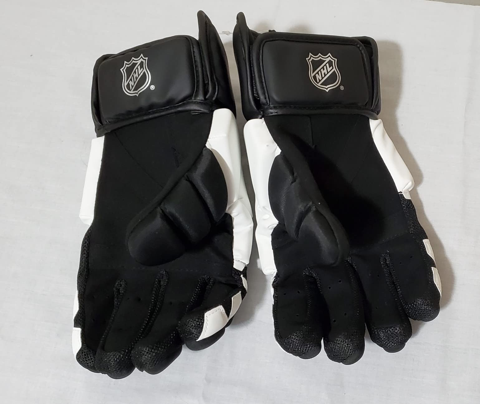 Franklin Sports NHL Street Hockey Gloves - Senior Lightweight Outdoor Roller + Street Hockey Gloves - 13