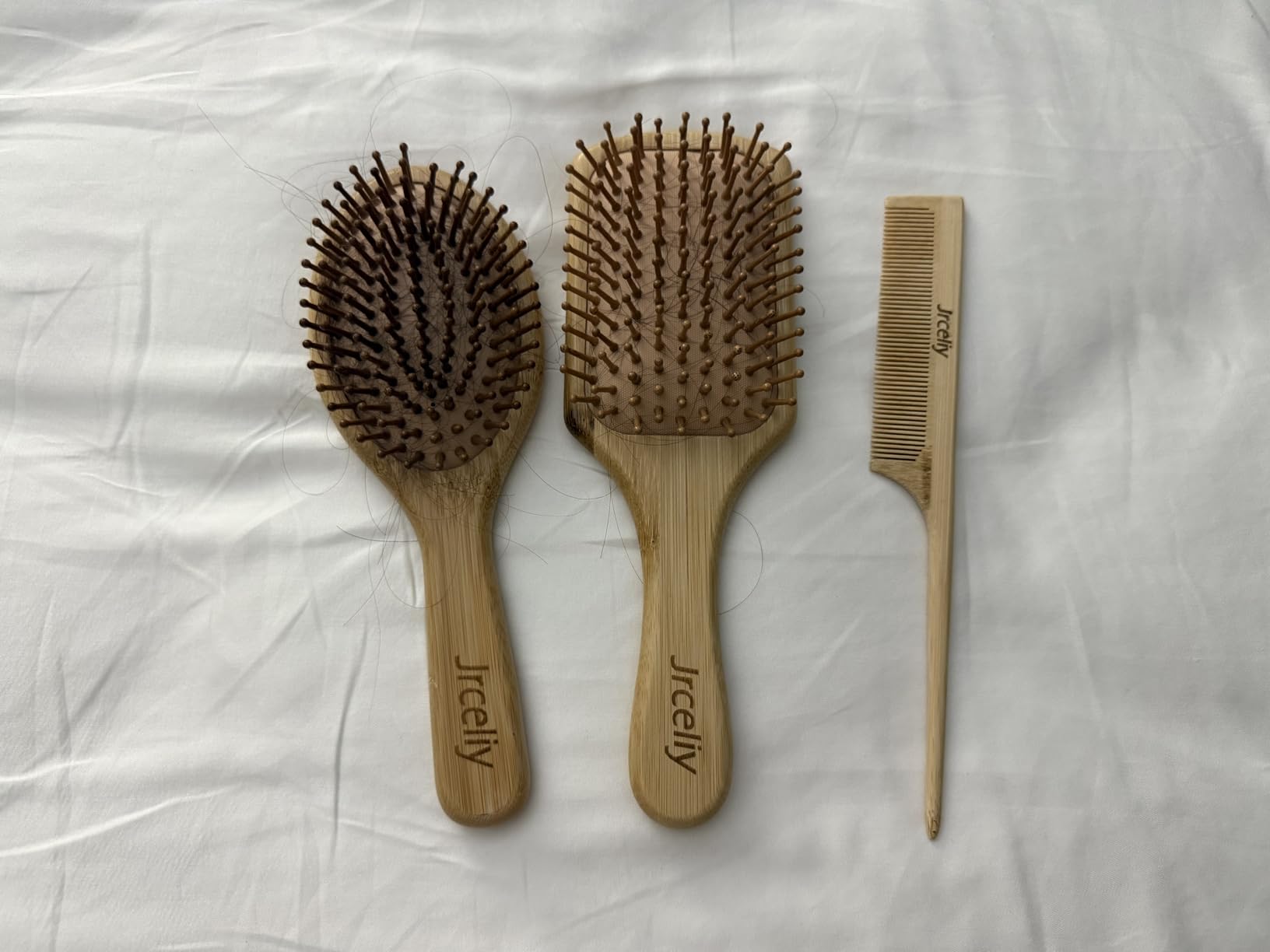 3PCS Bamboo Hair Brush Set,Natural Wooden Brush for Women, madam, Paddle Detangling Brush for Dry/Curly/Thick/Thin/Straight Hair customer photo 2