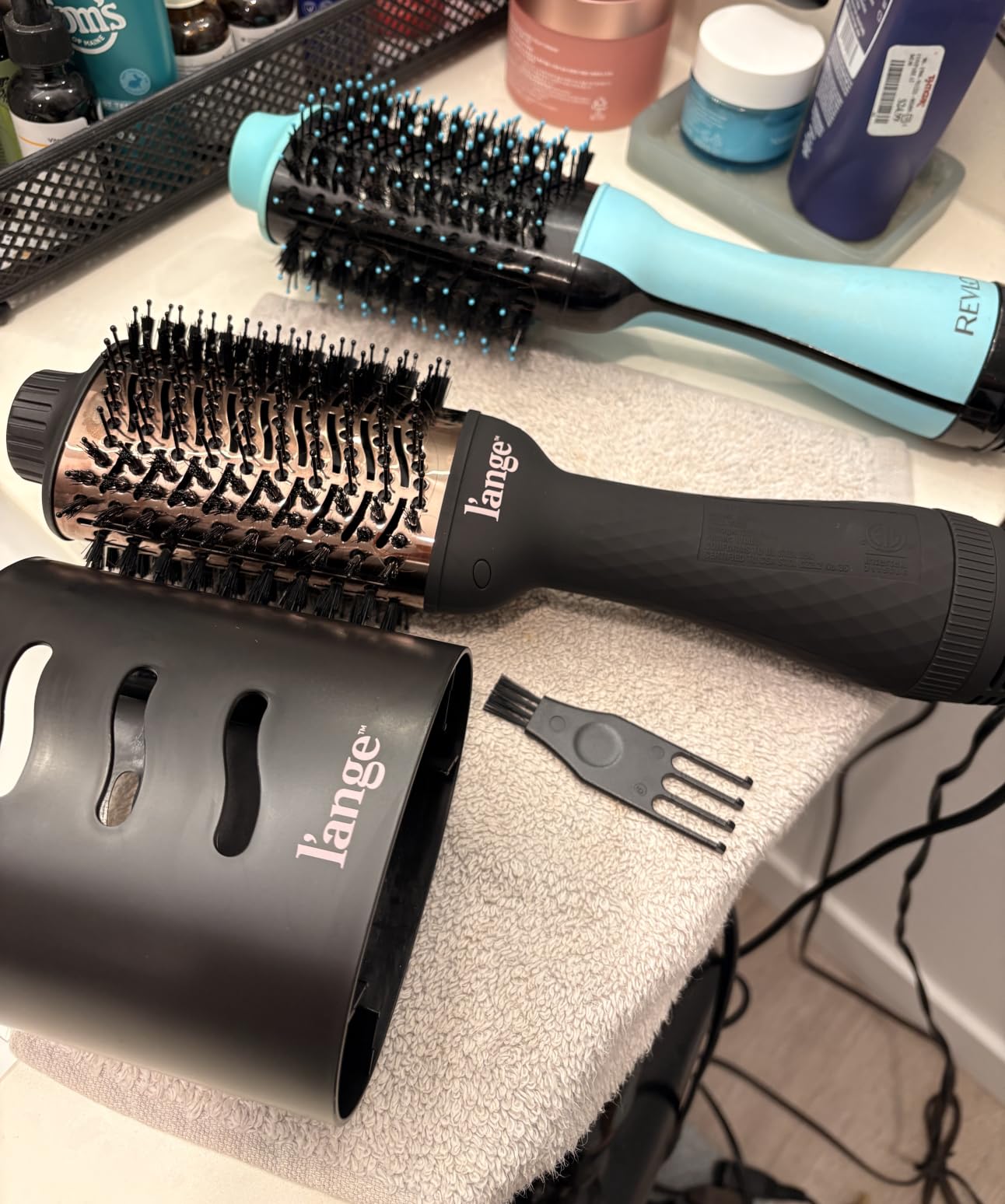 L'ANGE HAIR Le Volume 2-in-1 Titanium Blow Dryer Brush | Frizz Control Blowout Hair Dryer Brush for Drying and Styling | Volumizing Hot Air Styler for All Hairstyles | Oval Barrel | Blush - 60mm customer photo 1