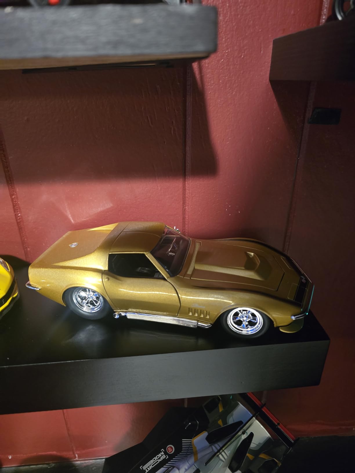 Jada Toys Big Time Muscle 1:24 1969 Chevy Corvette Stingray ZL-1 Die-cast Car Gold, Toys for Kids and Adults customer photo 2