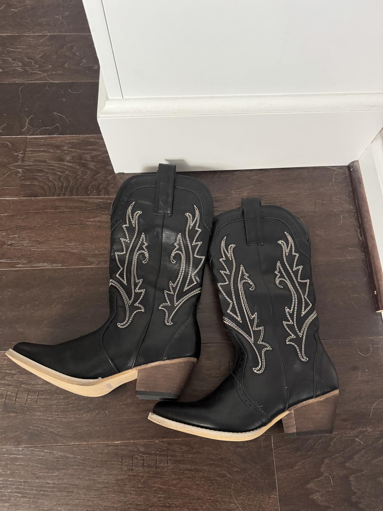 HISEA Rollda Cowboy Boots for Women, Cowgirl Boots, Comfortable Western Boots with Pointed Toe Stitched Embroidery for Country Concert Dancing Wedding Traveling Daily Outfits customer photo 2