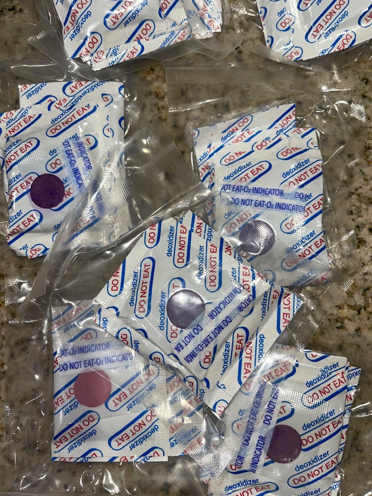 700cc Food Grade Oxygen Absorbers -100 Packs (5 x 1 Vacuum Bag) for Storage, Packet Long Term Freshness - O2 Absorber Canning & Preserving Blue,pink customer photo 2