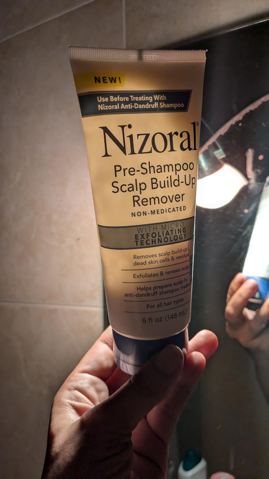 Nizoral Pre-Shampoo Scalp Build-Up Remover, 5 oz customer photo 2