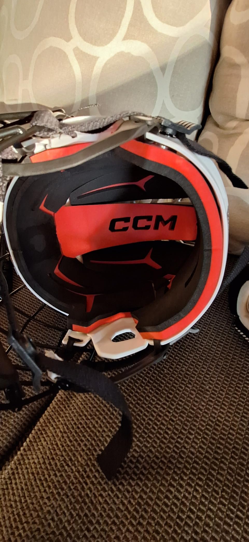 CCM Tacks 70 Hockey Helmet Combo with Cage, Senior customer photo 2