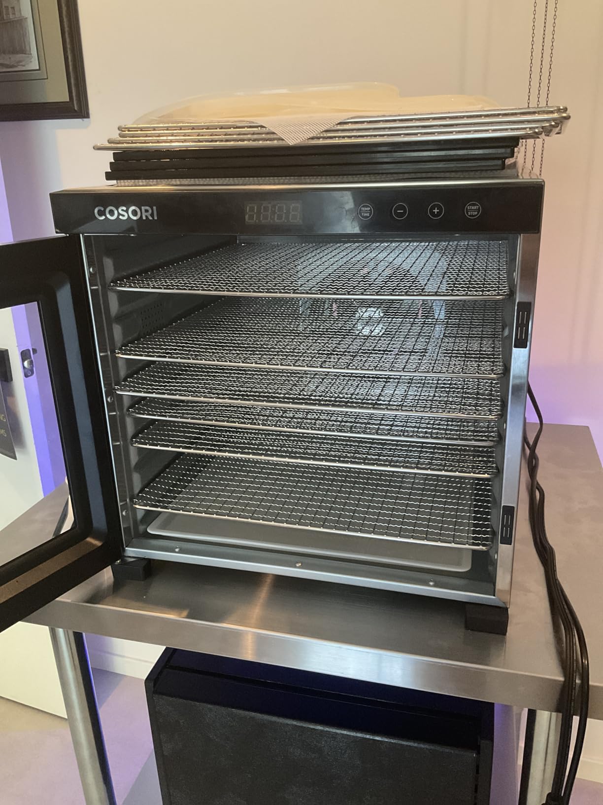 Cosori Food Dehydrator, 10 Stainless Steel Trays with 16.2 ft² Drying Space customer photo 1