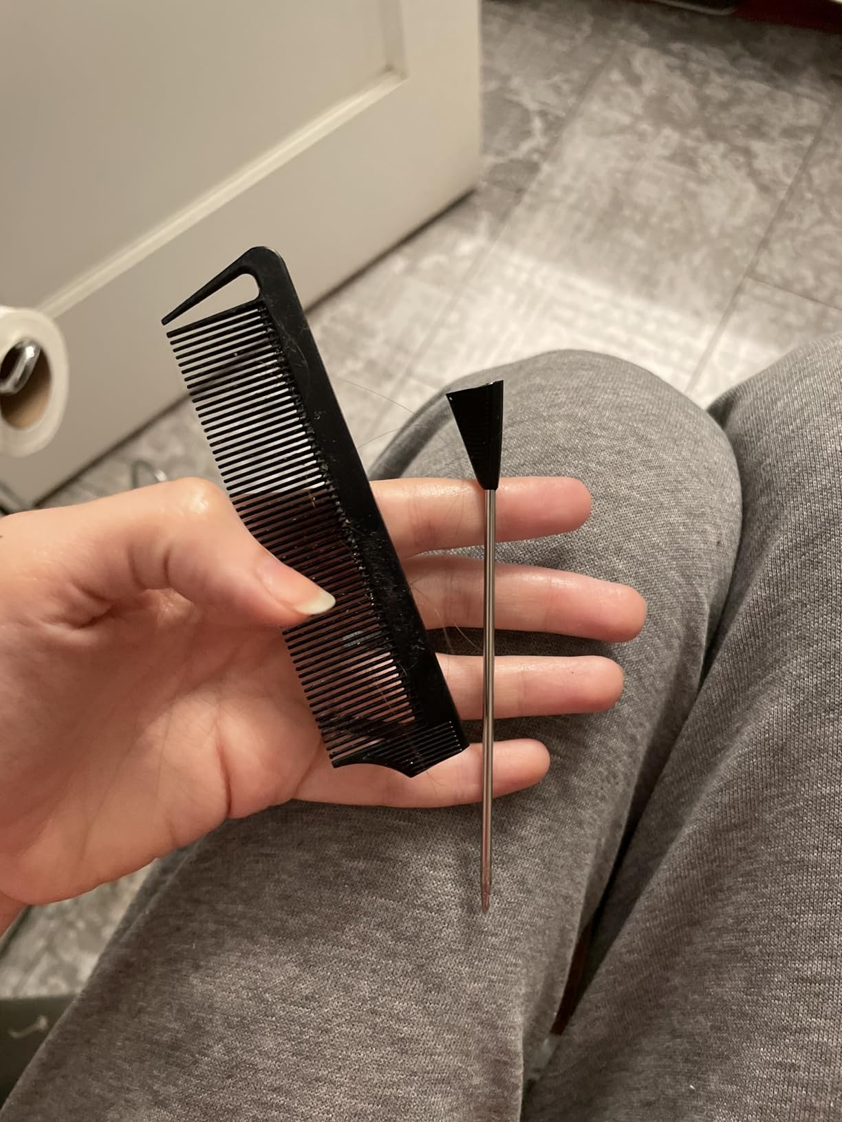 EHDIS Hair Extensions Tools Kit Tape in Hair Sealing Pliers Flat Surface Hair Extension Tools with Double Sided Replacement Adhesive Hair Extension Tape Tabs (Black) customer photo 2
